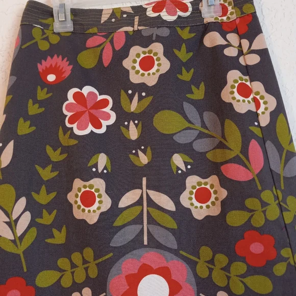 Boden Floral Skirr - Picture 2 of 8